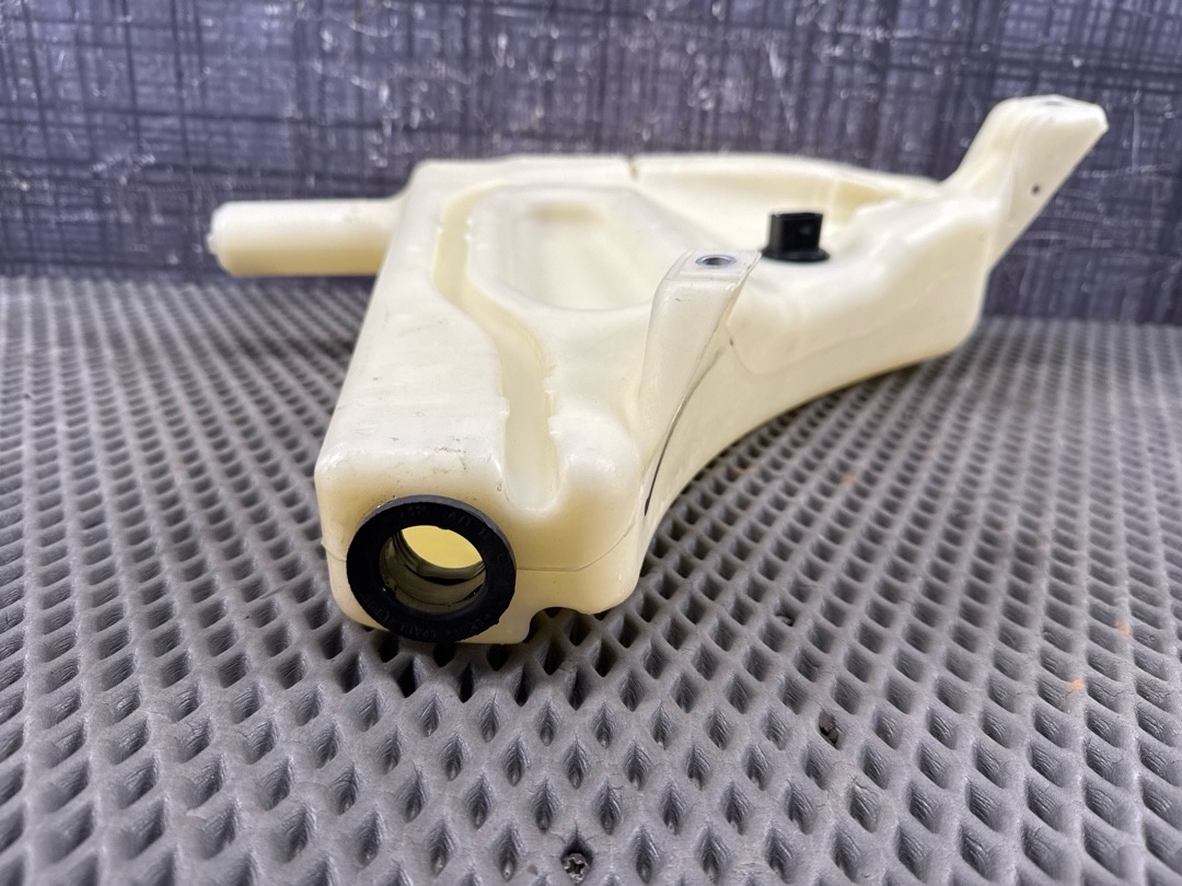 Бачок омывателя, 2360 рублей, Красноярск