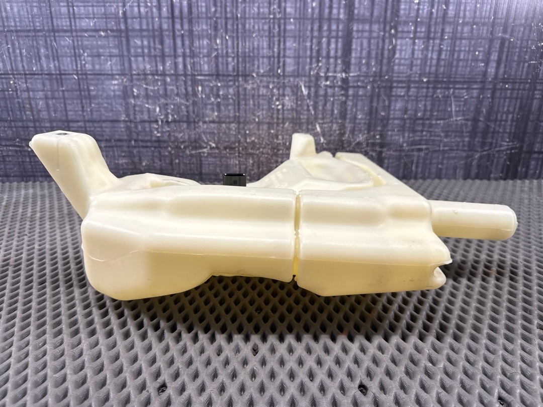 Бачок омывателя, 2360 рублей, Красноярск