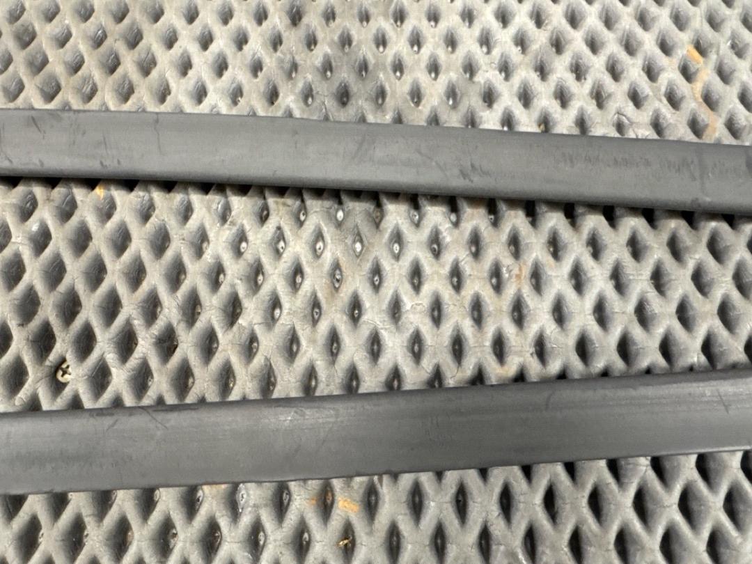 Молдинг лобового стекла, 1820 рублей, Красноярск