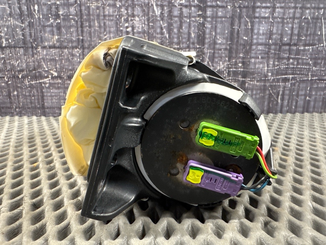 Подушка безопасности, 3130 рублей, Красноярск