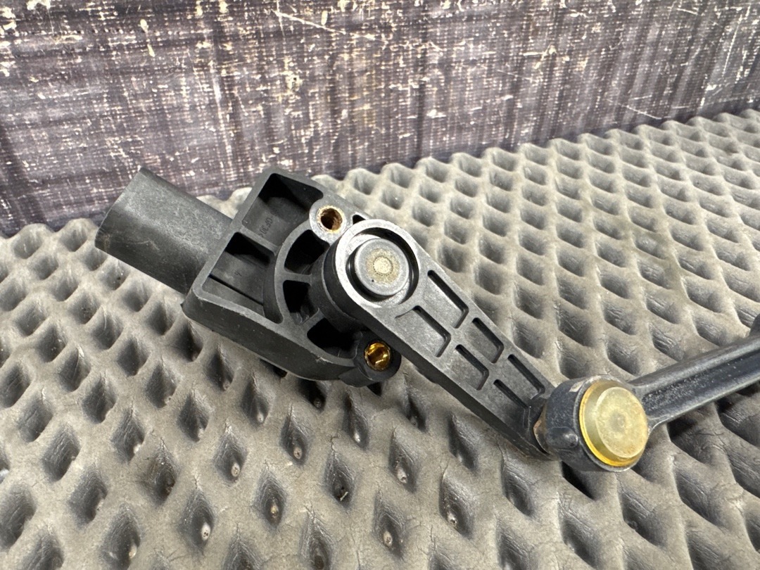 Датчик уровня подвески, 3070 рублей, Красноярск