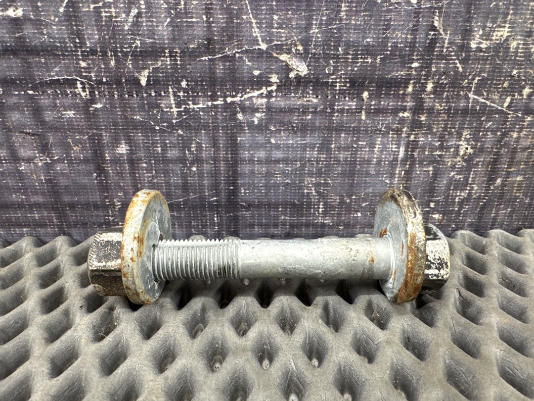 Болт развальный, 810 рублей, Красноярск