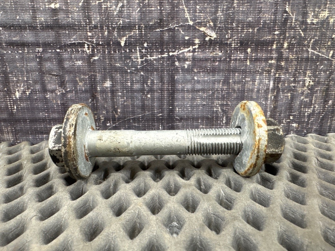 Болт развальный, 810 рублей, Красноярск