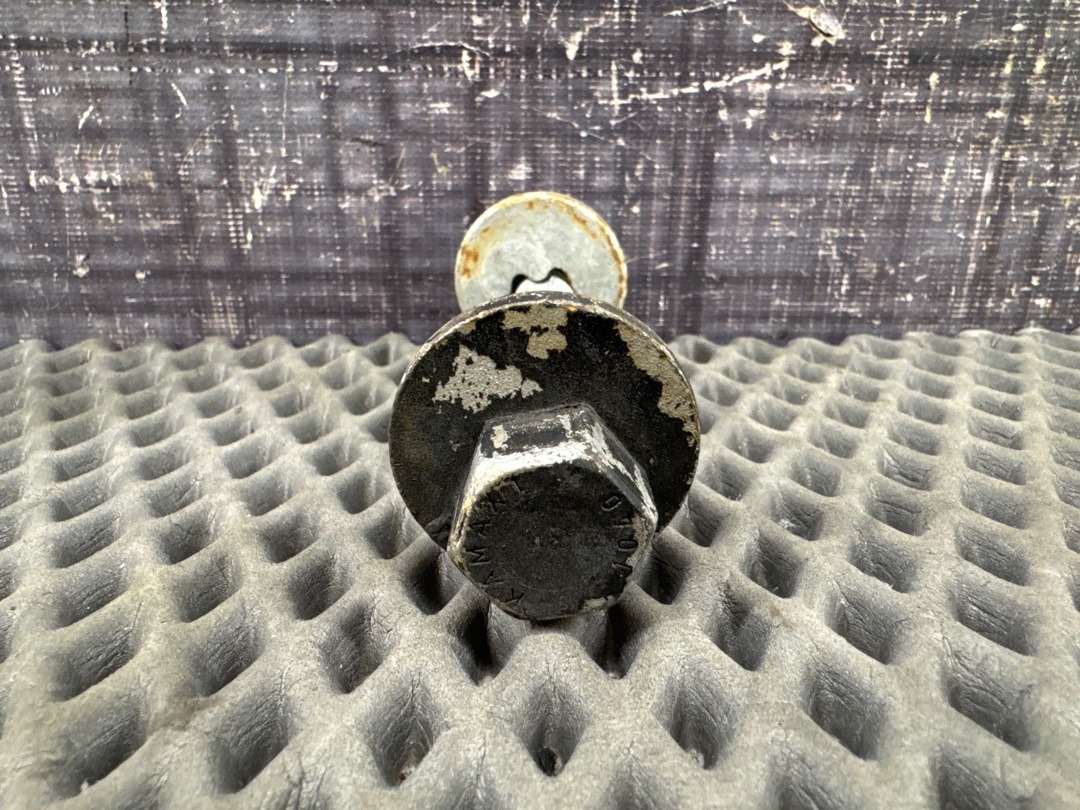 Болт развальный, 810 рублей, Красноярск