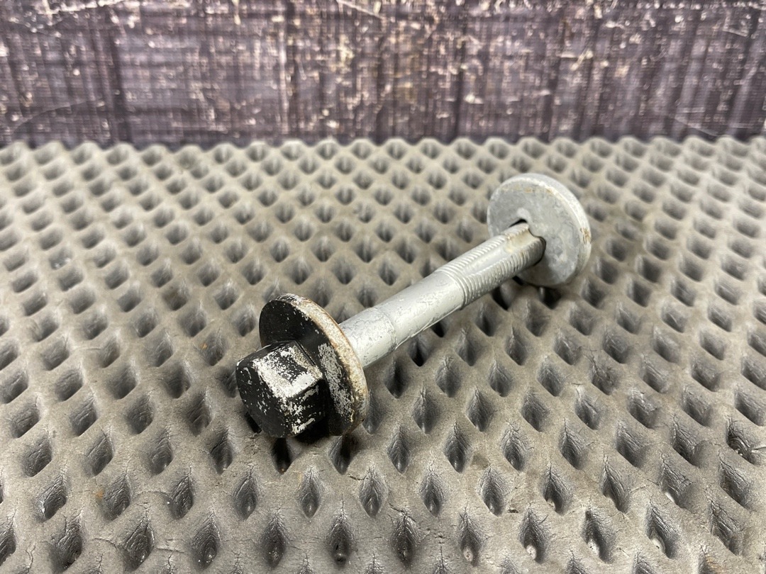 Болт развальный, 810 рублей, Красноярск