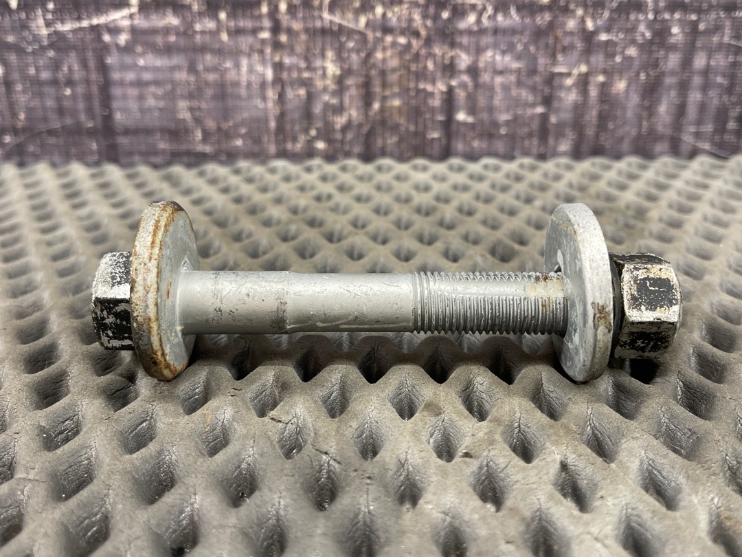 Болт развальный, 810 рублей, Красноярск