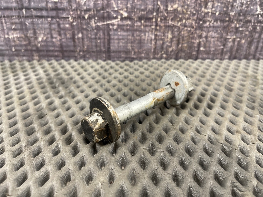 Болт развальный, 810 рублей, Красноярск