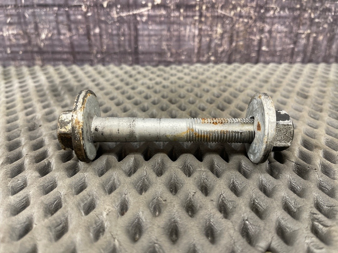 Болт развальный, 810 рублей, Красноярск