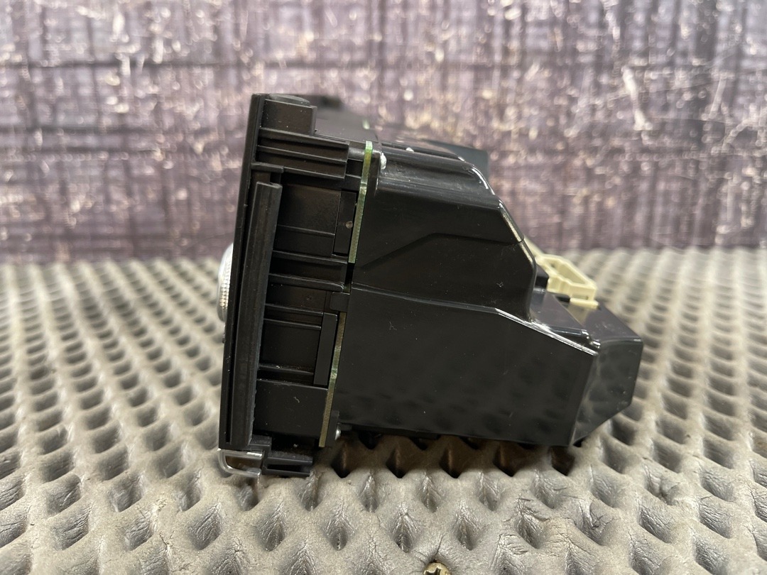 Блок управления климат-контролем, 4240 рублей, Красноярск