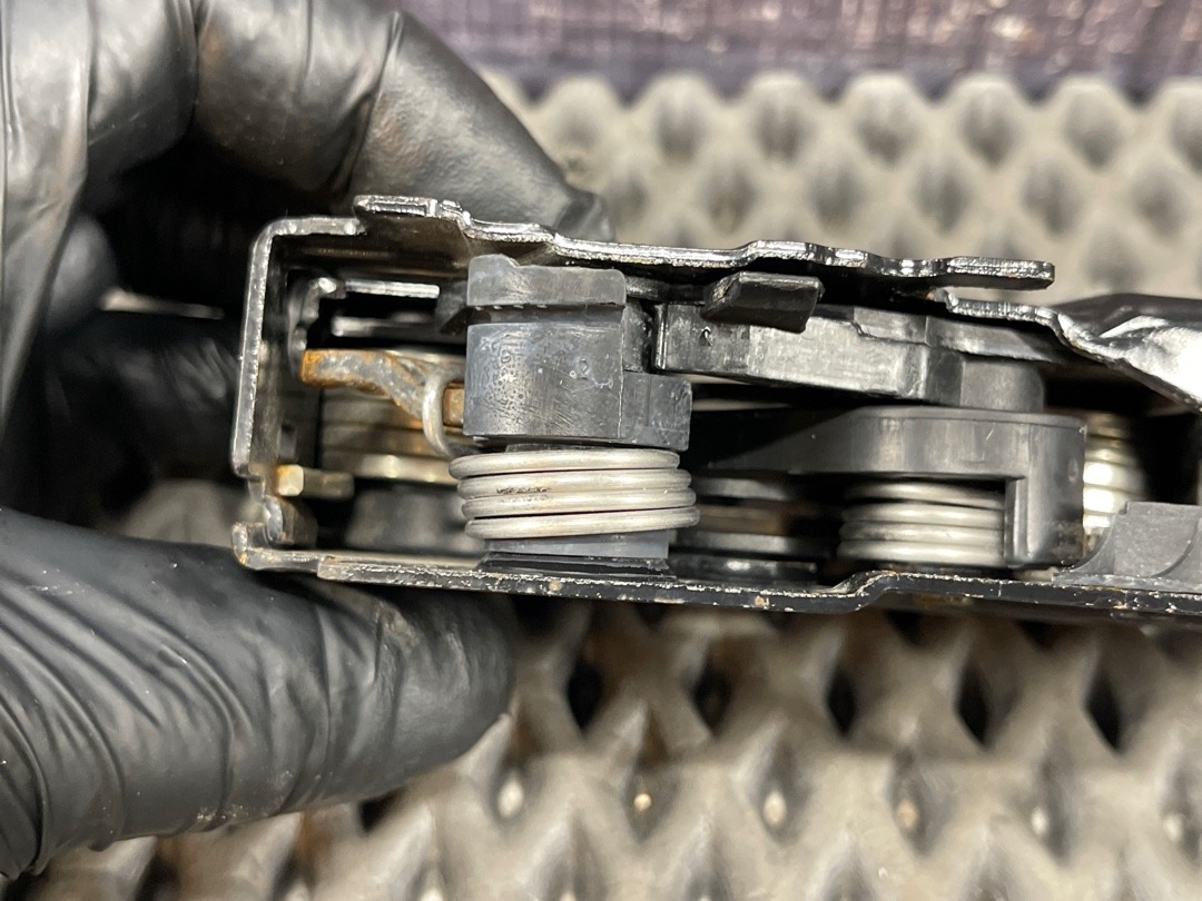 Замок капота, 1590 рублей, Красноярск