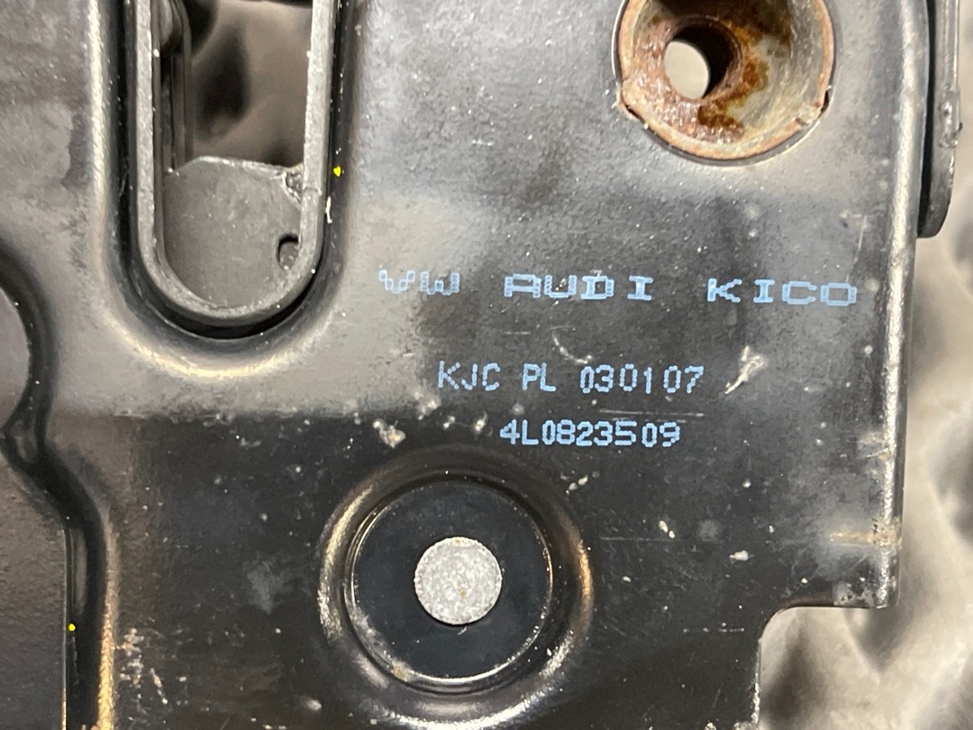 Замок капота, 1590 рублей, Красноярск