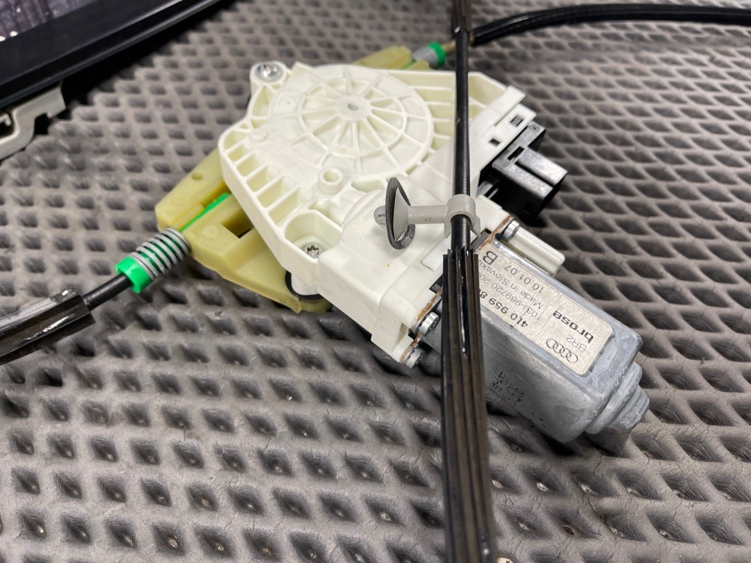 Стеклоподъемник, 3110 рублей, Красноярск