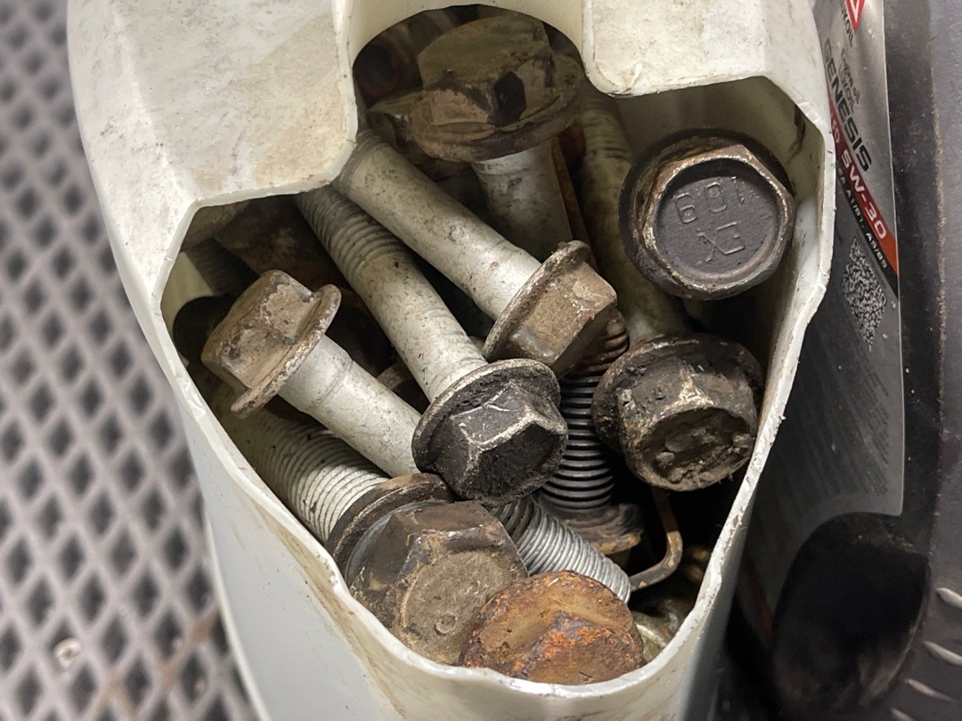 Болты и гайки, 3980 рублей, Красноярск