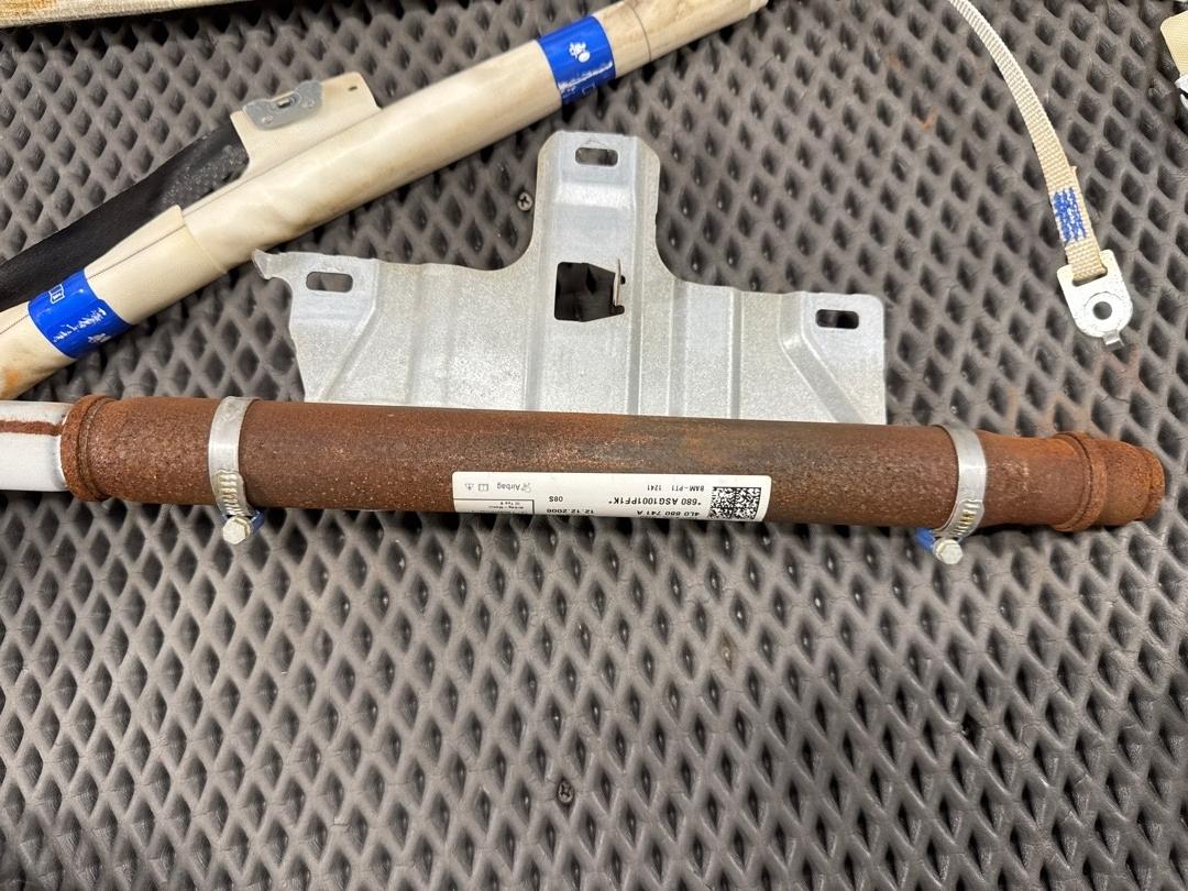 Подушка безопасности, 2570 рублей, Красноярск