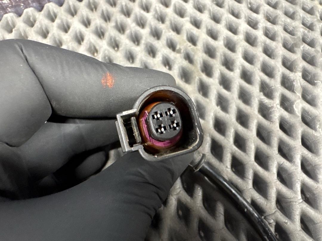 Проводка поворотного кулака, 800 рублей, Красноярск