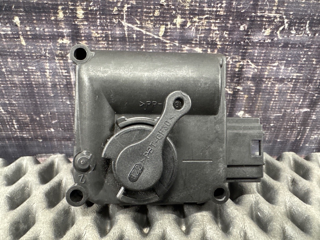 Мотор заслонки печки, 1470 рублей, Красноярск