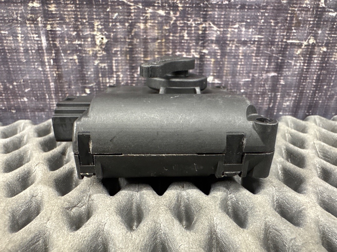 Мотор заслонки печки, 1470 рублей, Красноярск