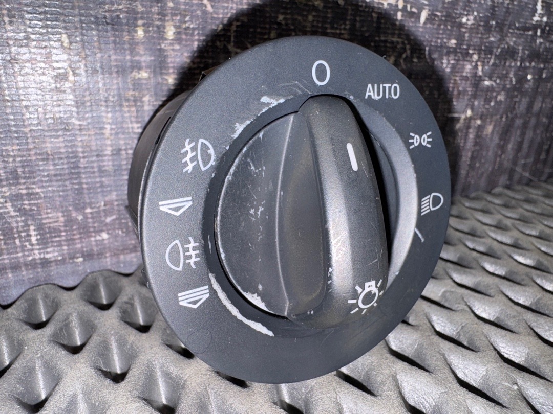 Переключатель света, 1610 рублей, Красноярск