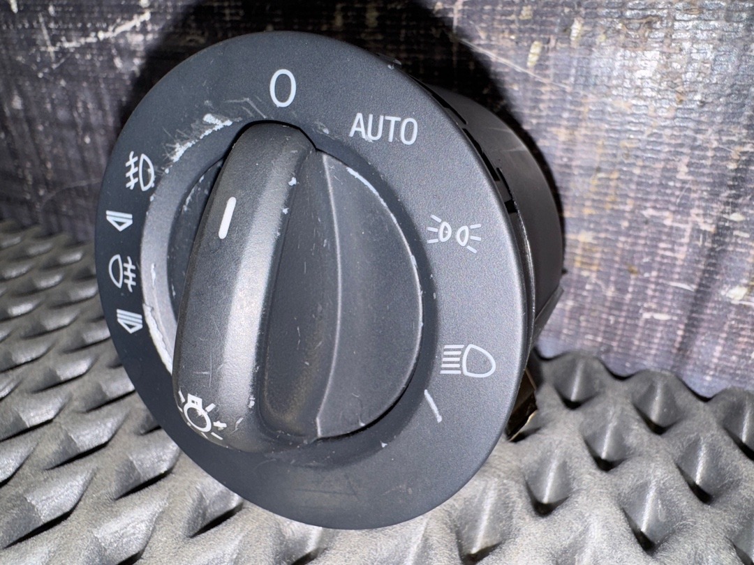 Переключатель света, 1610 рублей, Красноярск