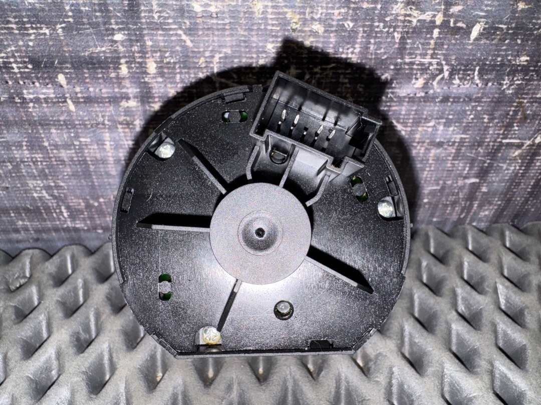 Переключатель света, 1610 рублей, Красноярск