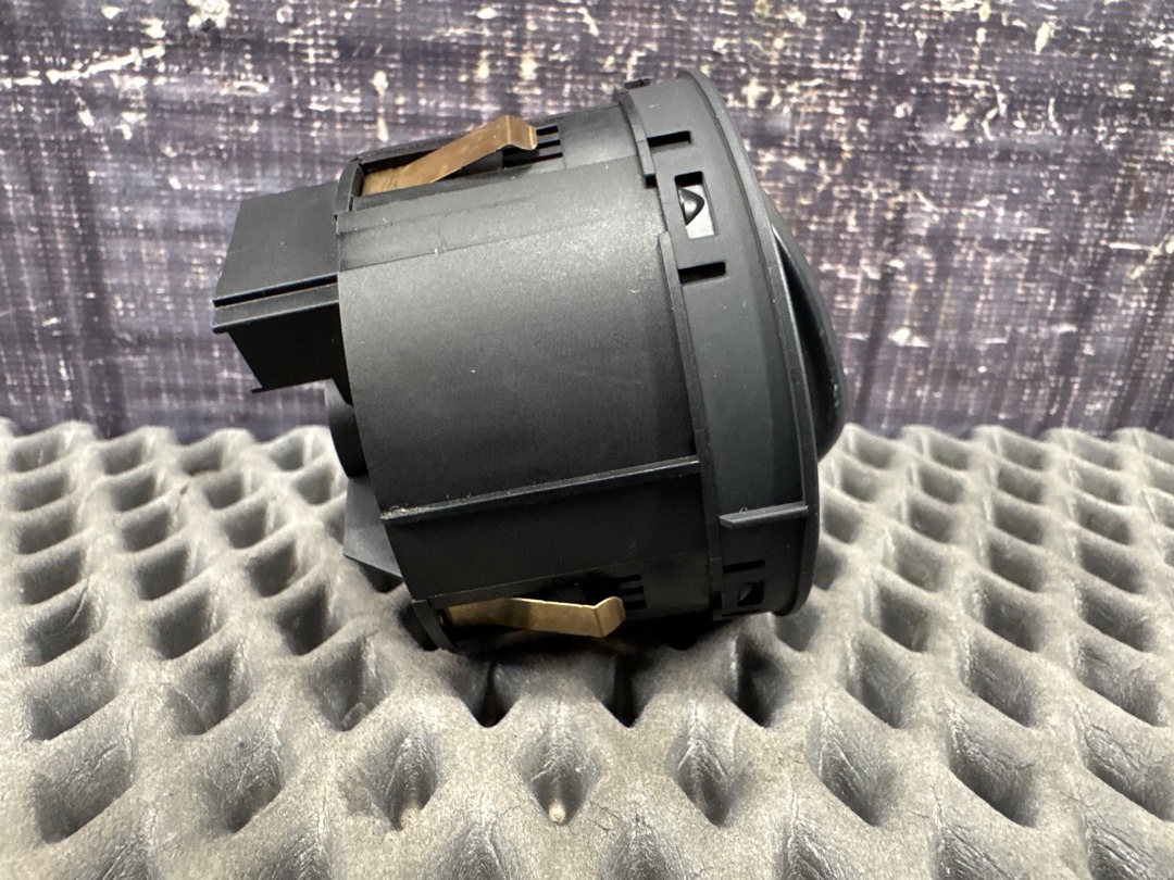 Переключатель света, 1610 рублей, Красноярск