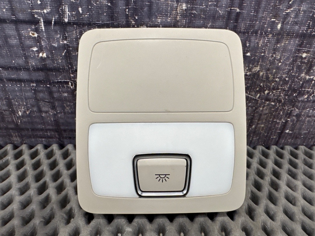 Плафон салона, 1070 рублей, Красноярск