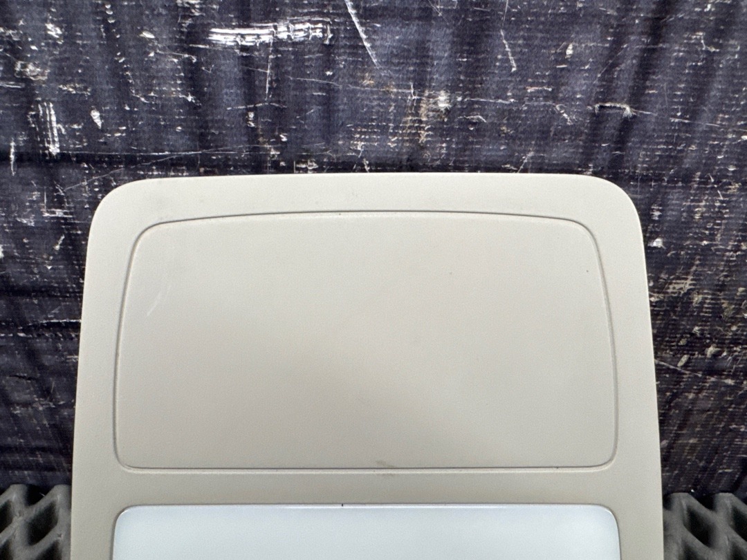 Плафон салона, 1070 рублей, Красноярск