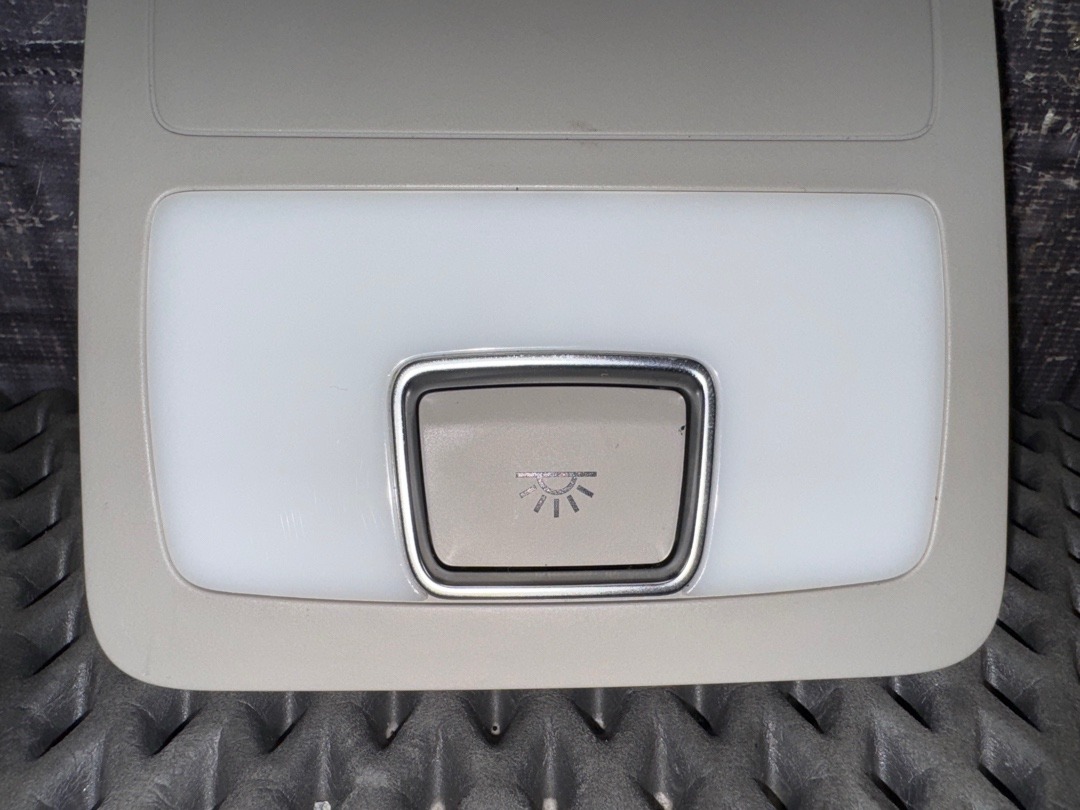 Плафон салона, 1070 рублей, Красноярск