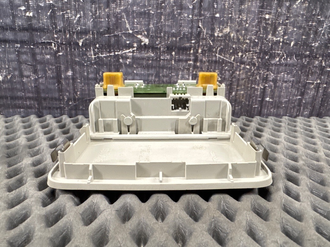 Плафон салона, 1070 рублей, Красноярск