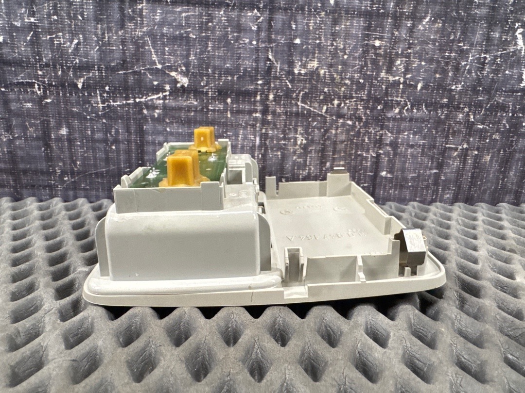 Плафон салона, 1070 рублей, Красноярск