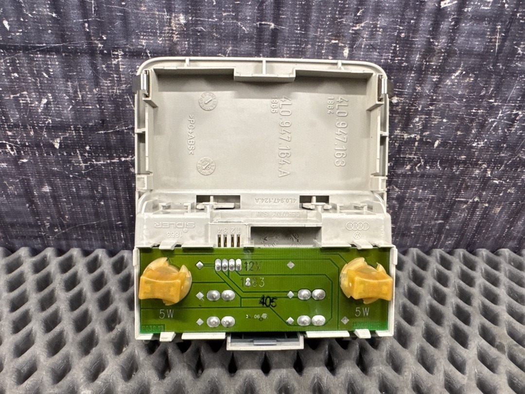 Плафон салона, 1070 рублей, Красноярск