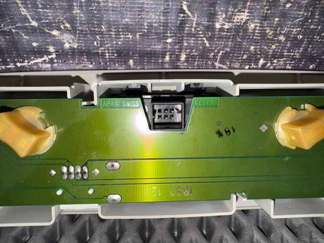 Плафон салона, 1220 рублей, Красноярск