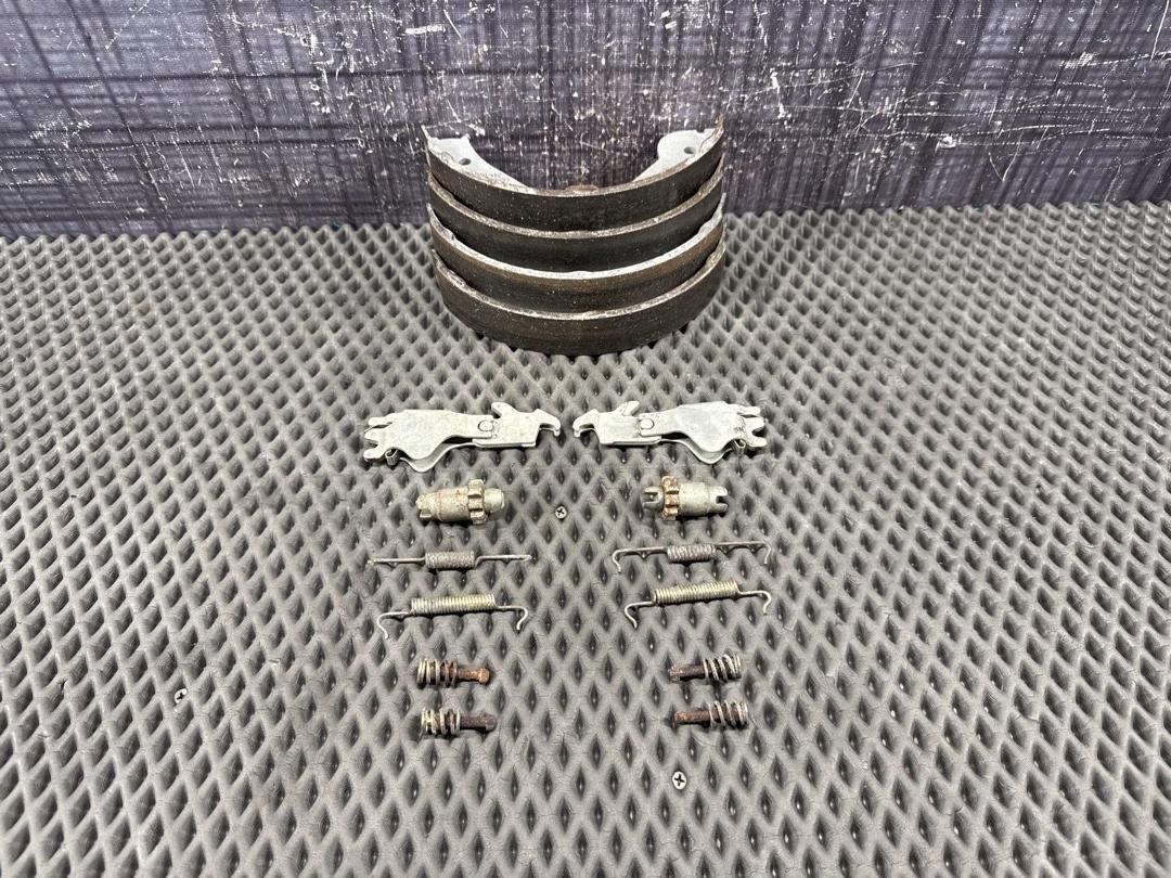 Комплект колодок ручного тормоза, 3210 рублей, Красноярск