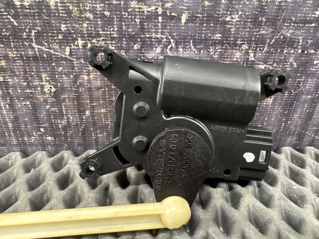 Мотор заслонки печки, 1250 рублей, Красноярск