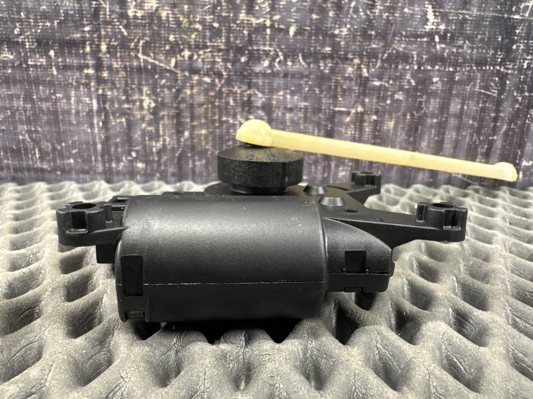 Мотор заслонки печки, 1250 рублей, Красноярск