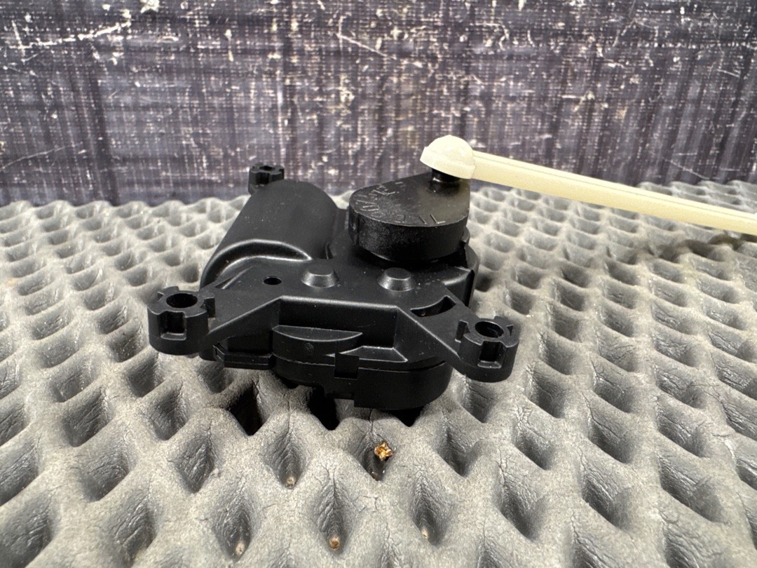 Мотор заслонки печки, 1250 рублей, Красноярск