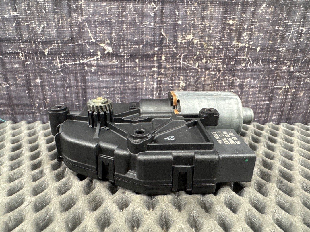 Мотор люка, 1480 рублей, Красноярск