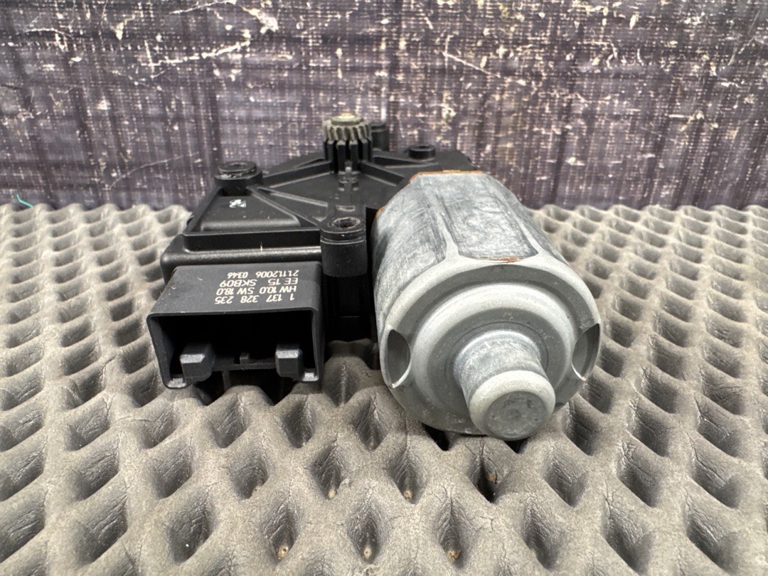 Мотор люка, 1480 рублей, Красноярск