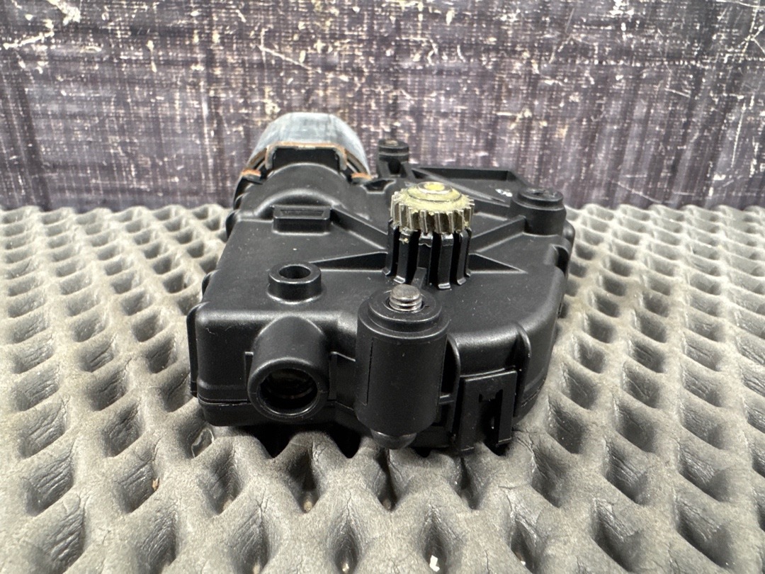 Мотор люка, 1480 рублей, Красноярск