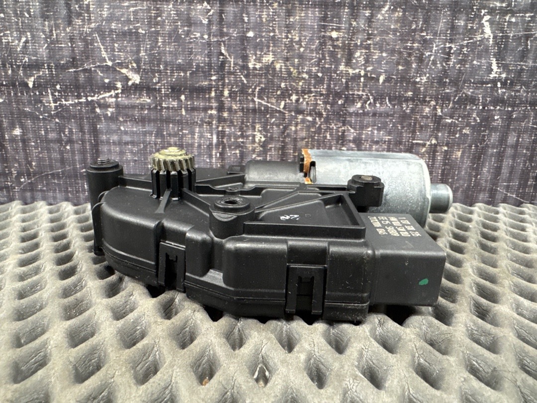 Мотор люка, 1480 рублей, Красноярск