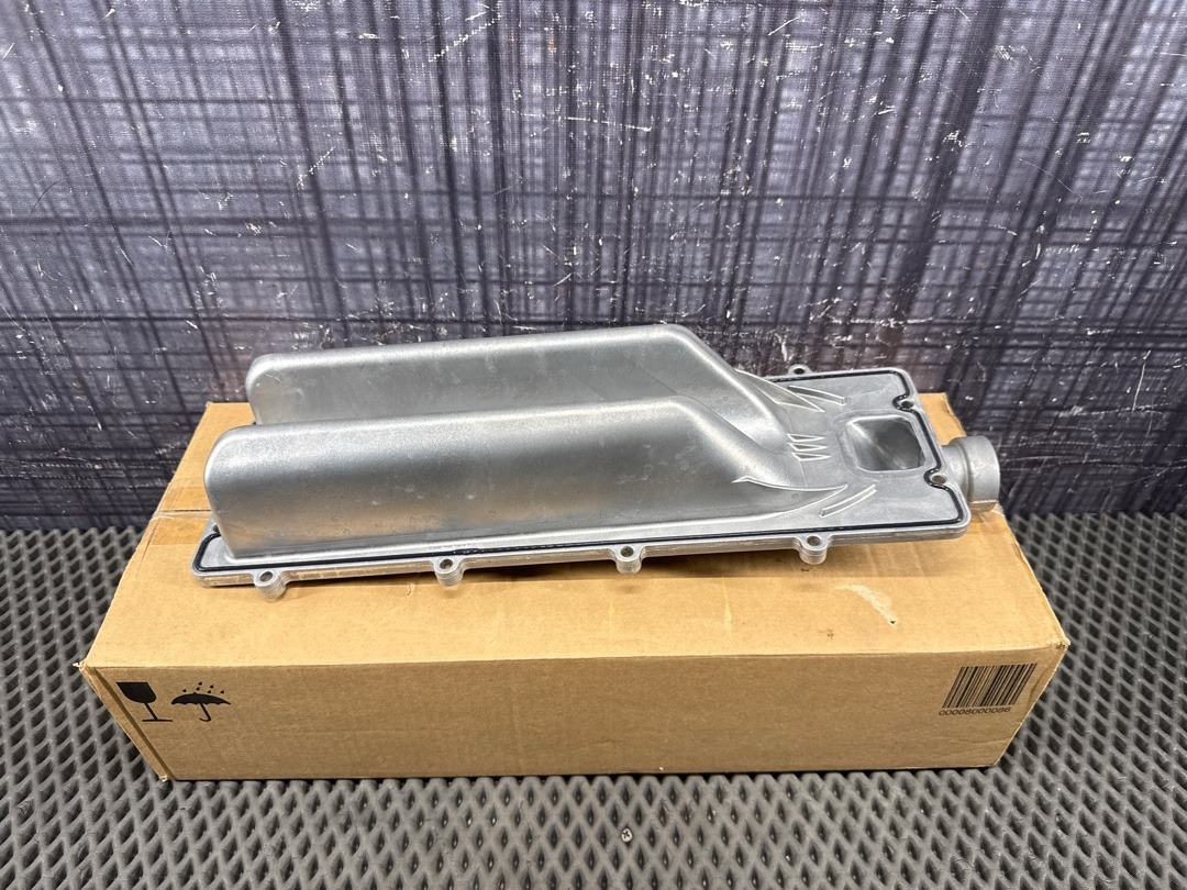 Крышка двигателя, 16390 рублей, Красноярск