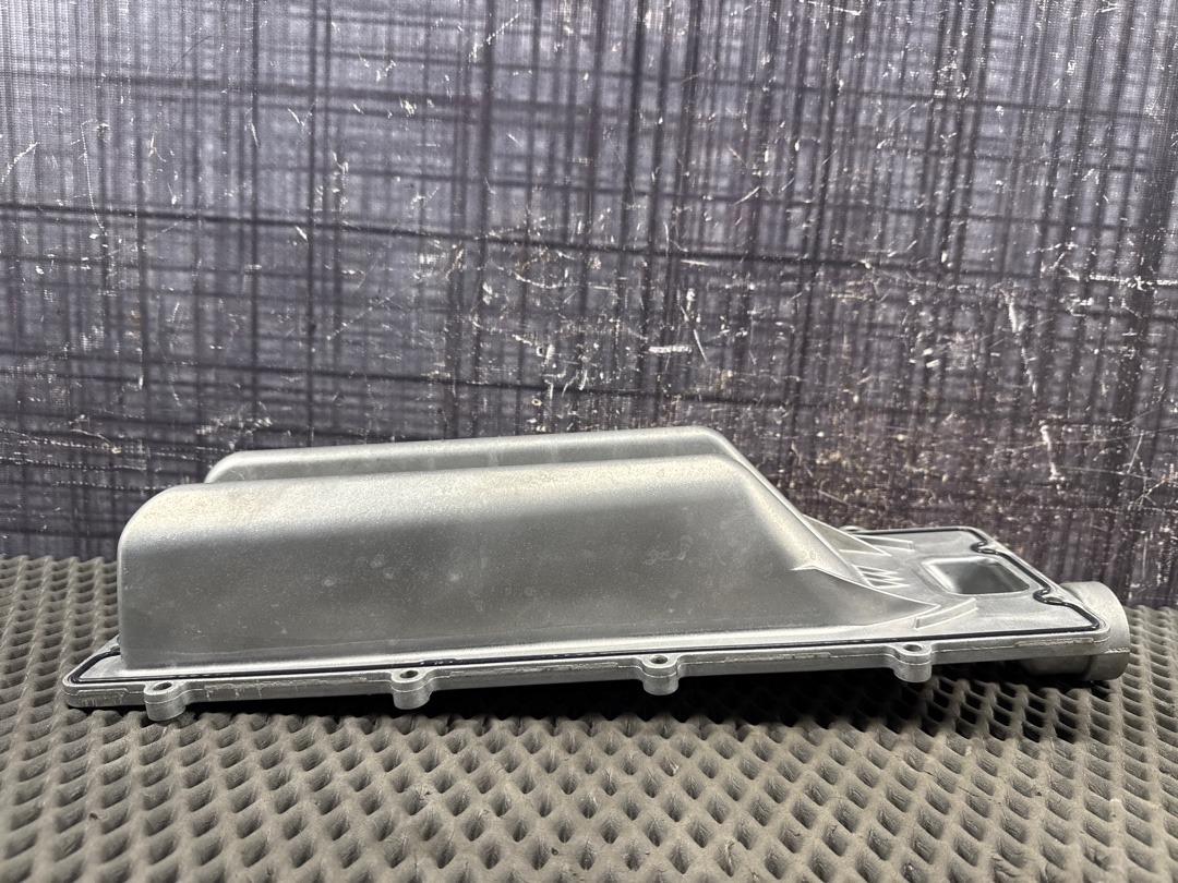 Крышка двигателя, 16390 рублей, Красноярск