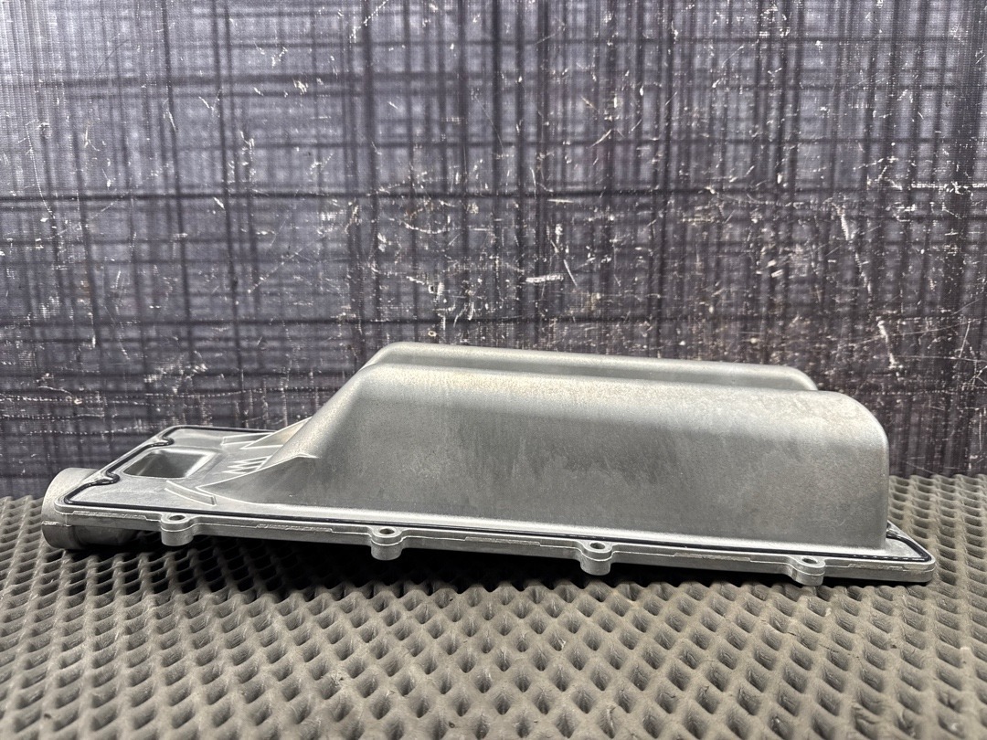 Крышка двигателя, 16390 рублей, Красноярск