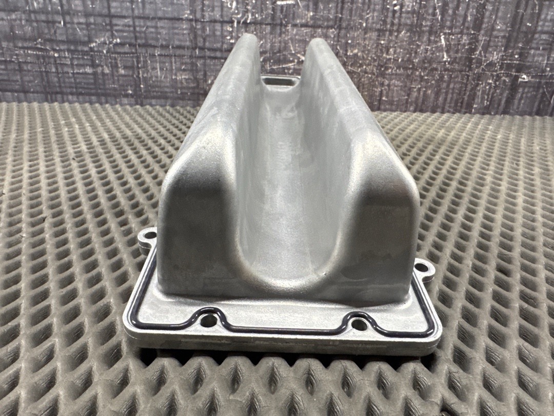 Крышка двигателя, 16390 рублей, Красноярск