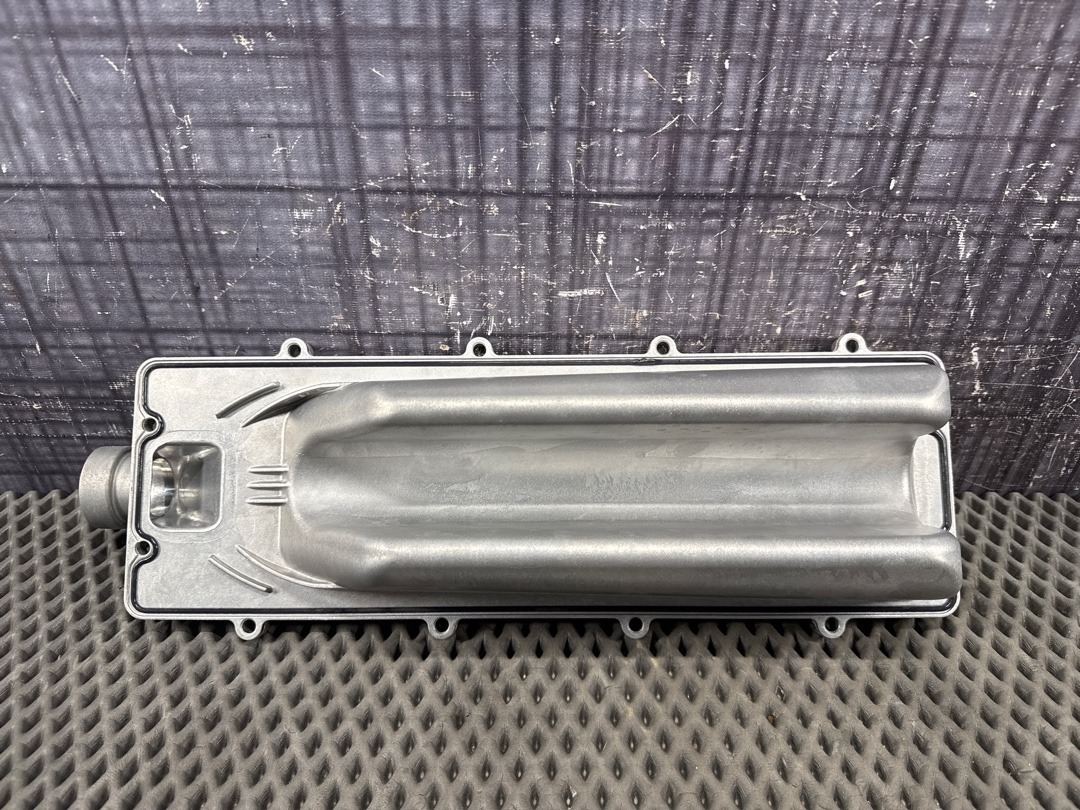 Крышка двигателя, 16390 рублей, Красноярск