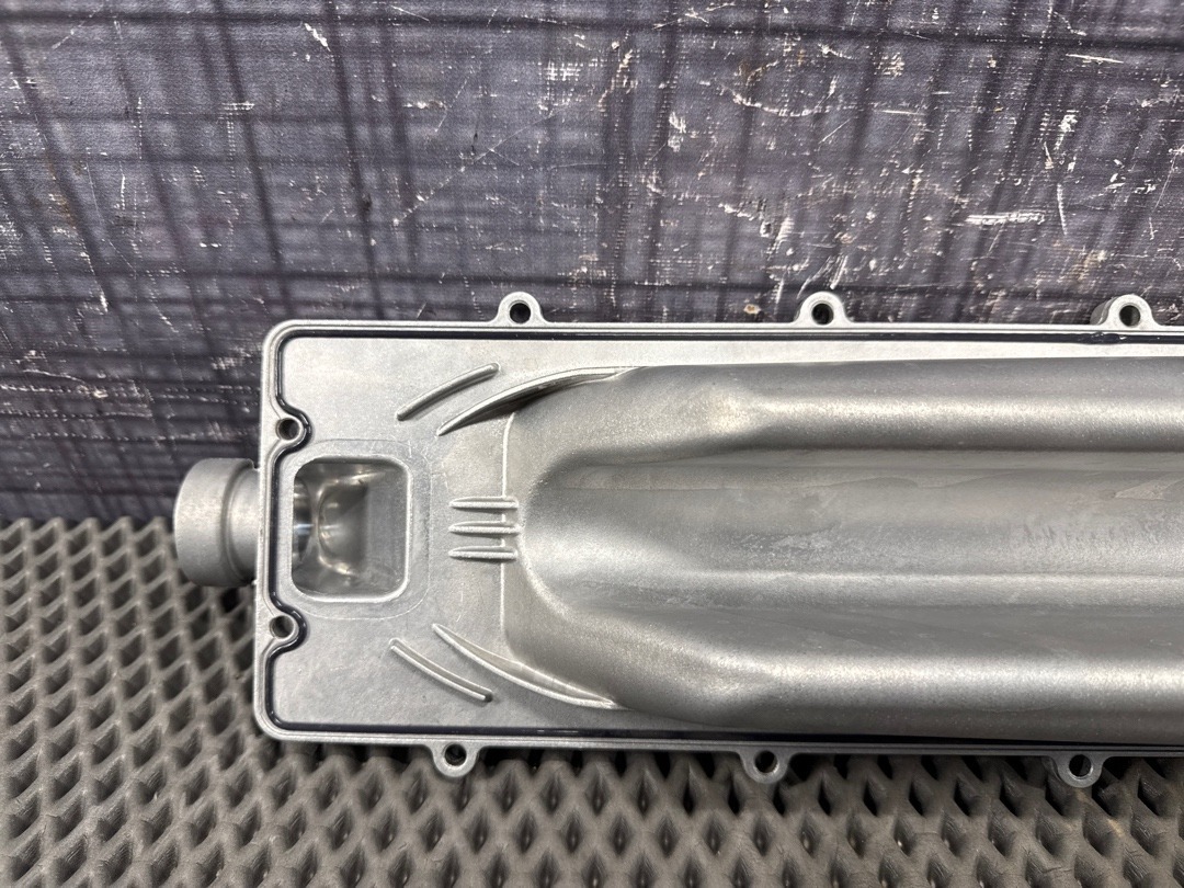 Крышка двигателя, 16390 рублей, Красноярск