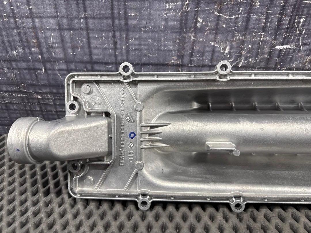 Крышка двигателя, 16390 рублей, Красноярск