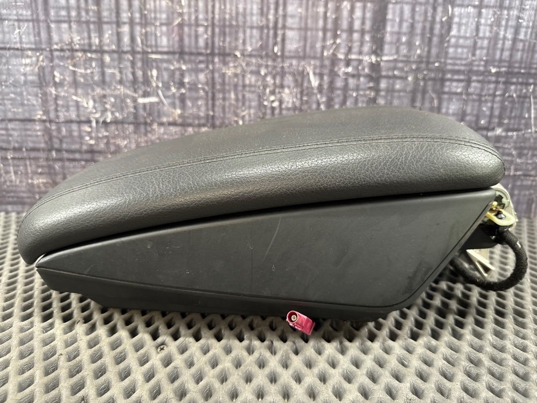 Подлокотник, 5720 рублей, Красноярск