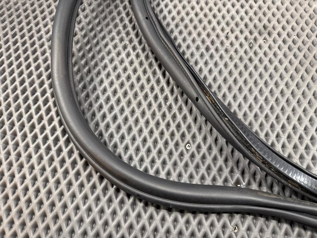 Уплотнитель крышки багажника, 1380 рублей, Красноярск