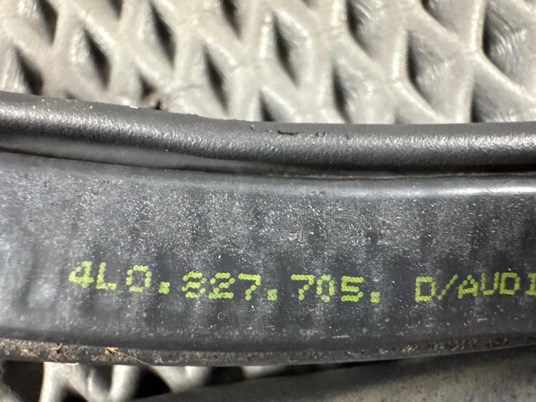 Уплотнитель крышки багажника, 1380 рублей, Красноярск